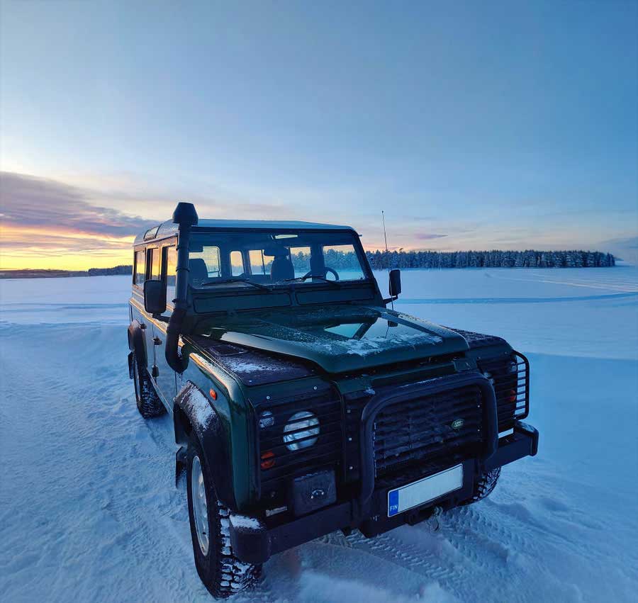 Nissan Defender